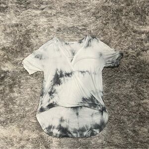 Women's Tie-Dye V-Neck Top